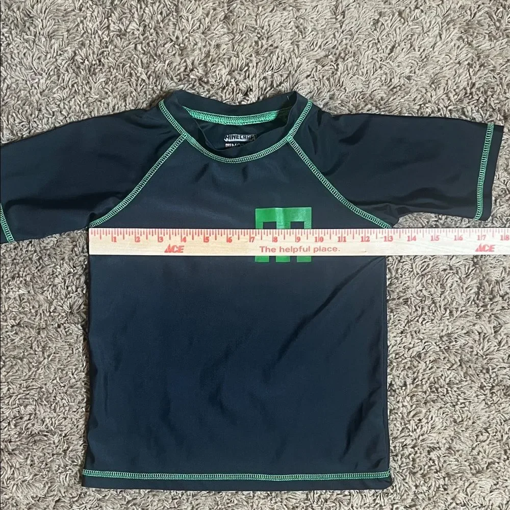 Minecraft Kids Shirt Black and Green Size Small